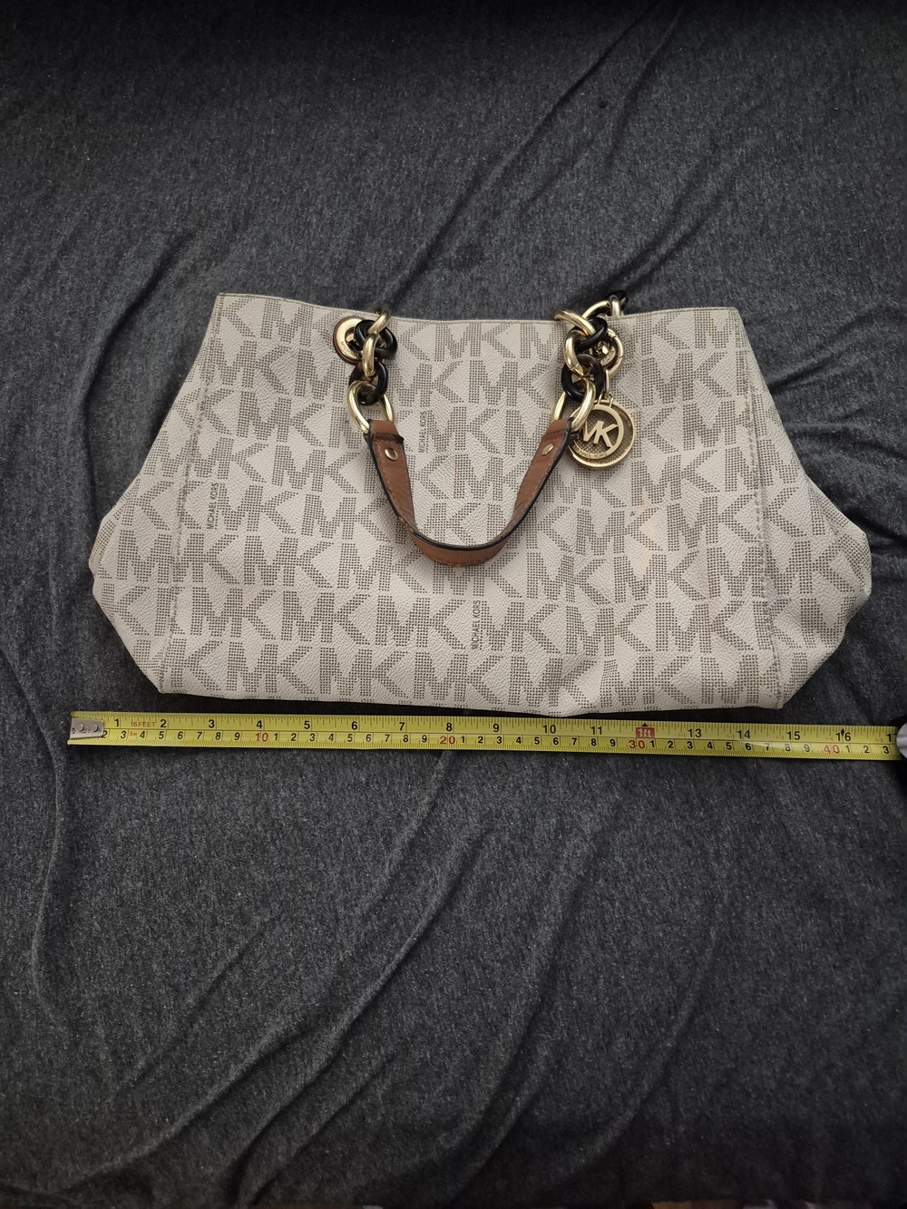Michael Kors Beige MK Monogram Tote with Matching Scarf & Sandals - Picture 13 of 16